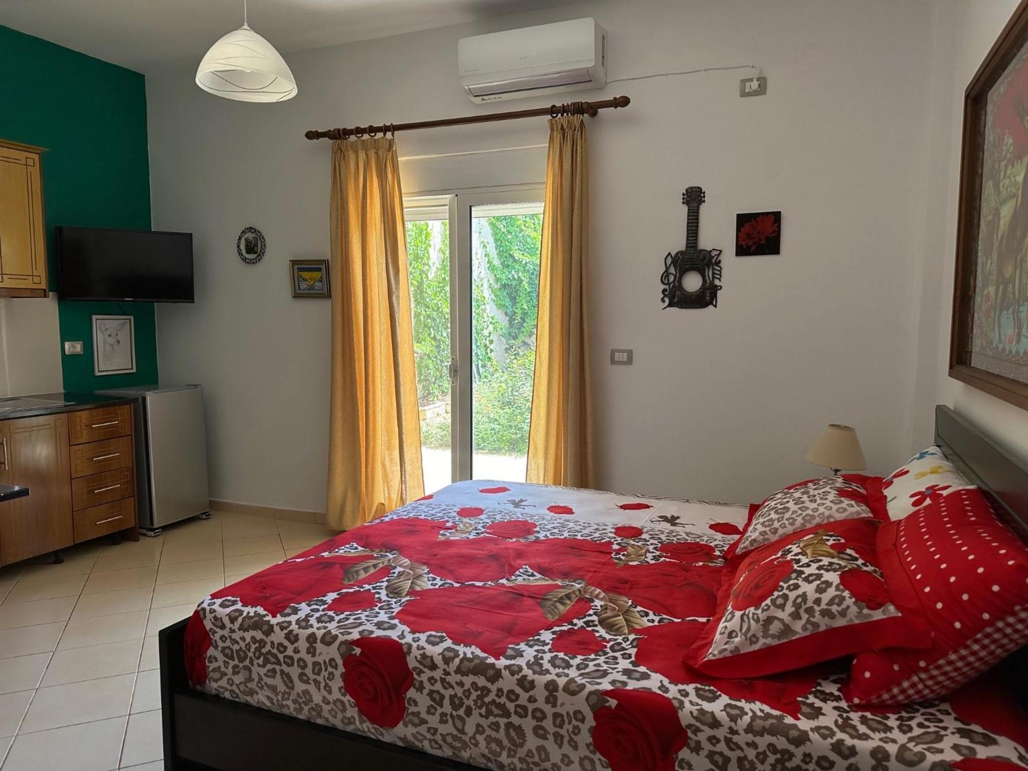 Anxhi Apartment Ксамил Екстериор снимка