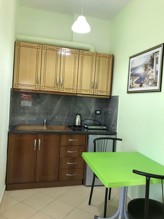 Anxhi Apartment Ксамил Екстериор снимка